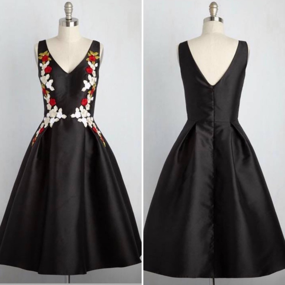 Chi Chi London Ladies and Diligence Party Dress